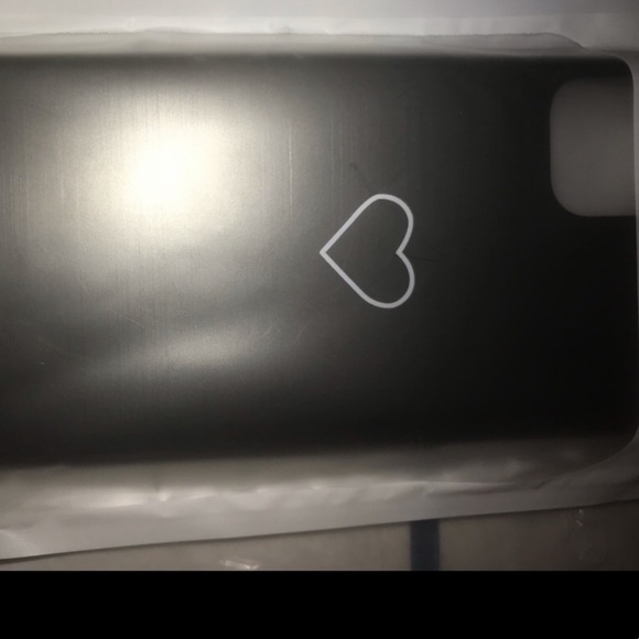 iPhone 11 Pro Max case in black - Picture 5 of 5